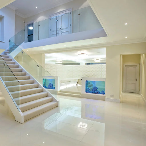 Casa Moderna con pavimento gres Unicolore Bianco Assoluto 30x60 Casalgrande Padana, effetto tinta unita levigato.