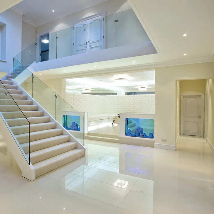 Casa Moderna con pavimento gres Unicolore Bianco Assoluto 30x60 Casalgrande Padana, effetto tinta unita levigato.