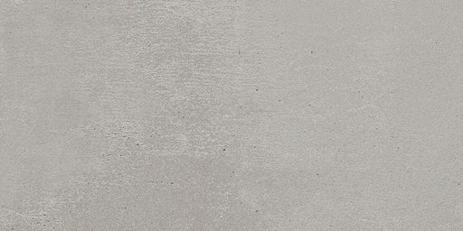 Dettaglio piastrella in gres porcellanato effetto cemento. Collezione Mood di Savoia Ceramiche, Colore Grey formato 30x60